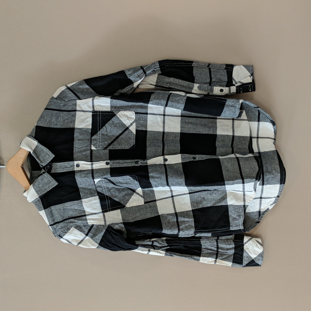 Universal Thread Sz S Black and White Flannel - Picture 6 of 7